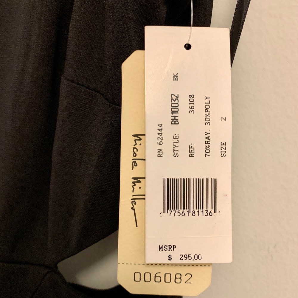 Never worn, with tags Black dress with back cut-out - Picture 4 of 4